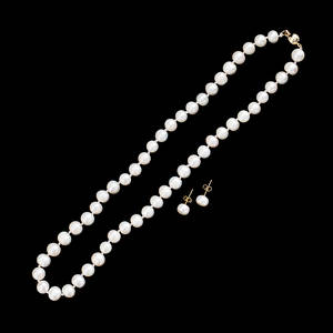 COLLIER OCH ÖRHÄNGEN