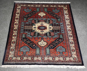 Pakistansk tæppe, 231x173 cm.