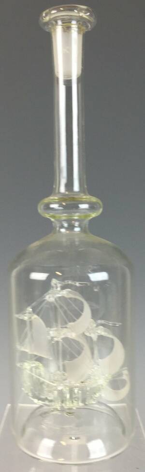 Flaschenschiff aus Glas