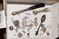 Diverse silversmycken, ringar m m