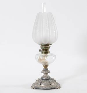 Bordsfotogenlampa, omkring år 1900