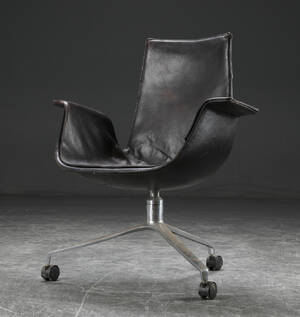 Preben Fabricius  Jørgen Kastholm. Kontorstol, læder Denne vare er sat til omsalg under nyt varenummer 4784948