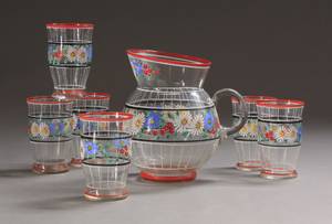 Kande af glas med seks tilhørende glas. 1900-tallets første halvdel. 7
