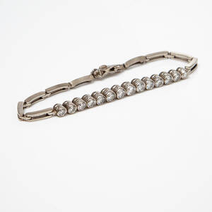 Armband 18 k vitguld diamanter