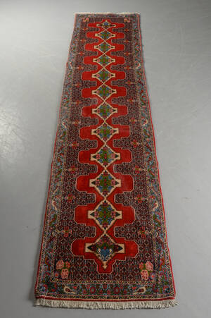 Persisk Senneh løber. 90 x 400 cm. 
