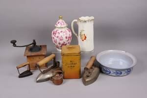 Diverse, strykjärn, keramik mm