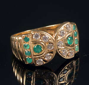 Ring af guld med similisten