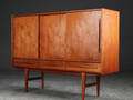 Skænk af teak, 1960erne, dansk møbelproducent