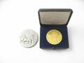 Medaljer, 2 st