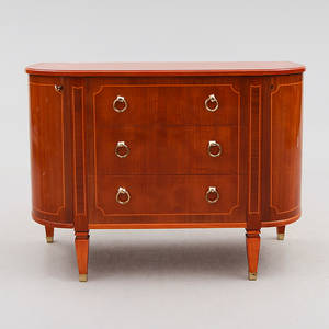 SIDEBOARD