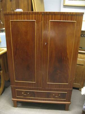 Hörnskåp, längd 81