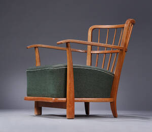 Fritz Hansen lænestol af lakeret bøgetræ, model 1595