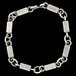 ARMBAND