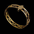 ARMBAND