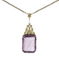 COLLIER