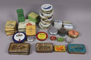 Diverse plåtburkar mm