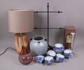 Diverse, bordslampa, kaffekoppar mm