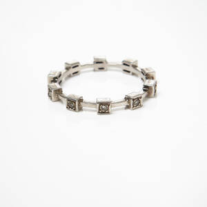 Ring 18 k vitguld diamanter