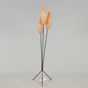 GOLVLAMPA