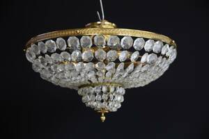 TAKLAMPA, mässing, behängd med prismor