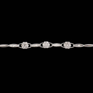 ARMBAND