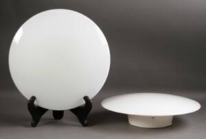 Arne Jacobsen. Par Eklipta loft-  væglamper, Ø. 45 cm. 2 