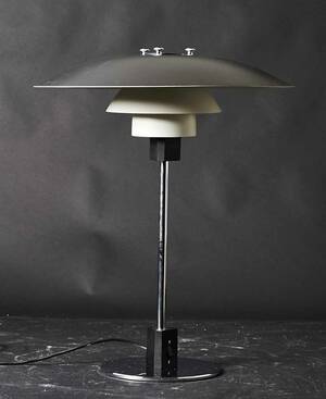 Poul Henningsen. PH 43 bordlampe Denne vare er sat til omsalg under nyt varenummer 4580153