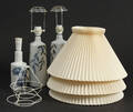 Kgl. P. Tre bordlamper, porcelæn 3