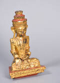 Buddha af udskåret og forgyldt træ