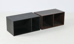 Peter J. Lassen. To Montana moduler, model 6112 og 6213, D. 38 cm. 2