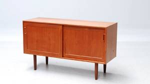 Dansk møbelproducent. Skænk i teak