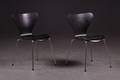 Arne Jacobsen, 1902-1971. Et par stole, model 3107 2