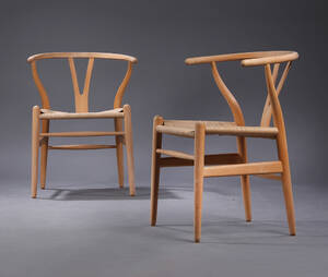 Hans J. Wegner. Et par Y- stole, model CH-24 af bøgetræ 2 