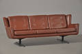 3-pers.sofa med brunt læder og med shakerben, ca. 1960-1970