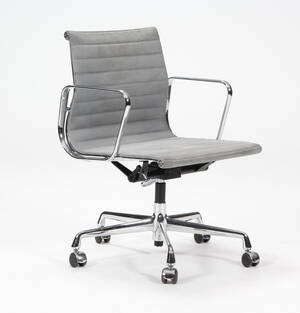 Charles Eames. Kontorstol model EA 117, gråt nubuck