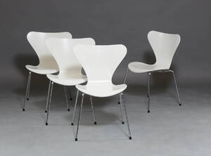 Arne Jacobsen. Fire syver stole, model 3107  4