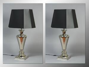 Par bordlamper med skærme, model Venice 2