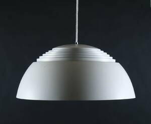 Pendel, Louis Poulsen, AJ pendel af Arne Jacobsen 