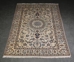 Persisk Nain tæppe, 300x190 cm. 