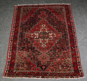 Persisk Hamadan tæppe, 235x135 cm.