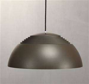 Arne Jacobsen. AJ-pendel 