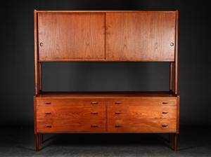 Hans. J. Wegner. Skænk med overdel, model Ry 20 