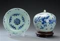 Kinesisk tallerken samt bojan af porcelæn, 1900-tallet. 3.