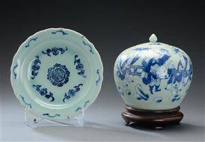 Kinesisk tallerken samt bojan af porcelæn, 1900-tallet. 3.