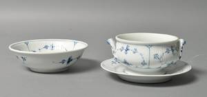 Kgl. P - Musselmalet Riflet - kompotskål  sauceterrin på rund fod i porcelæn. 2