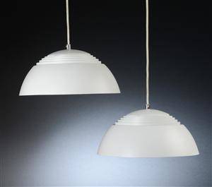 Arne Jacobsen, To AJ pendler 2
