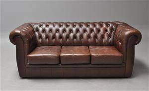 Chesterfield. Tre-personers sofa 