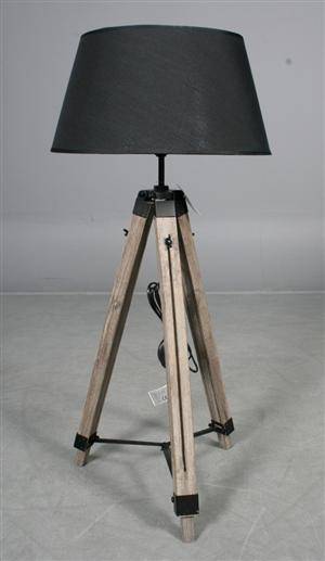 Wiinback Gulvlampe. Justerbar gulvlampe på trefod