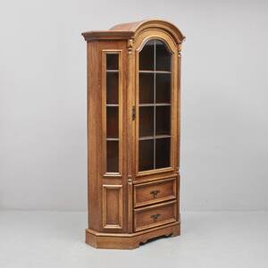 Vitrinskåp, längd 101 cm