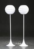 Par Manhattan standerlamper, hvidlakeret aluminium 2